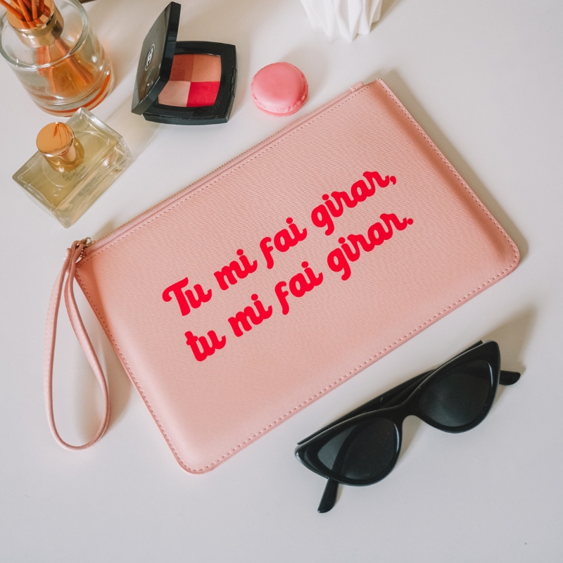 Hiconika | L'unico grossista B2B online, specializzato in T-shirt e felpe